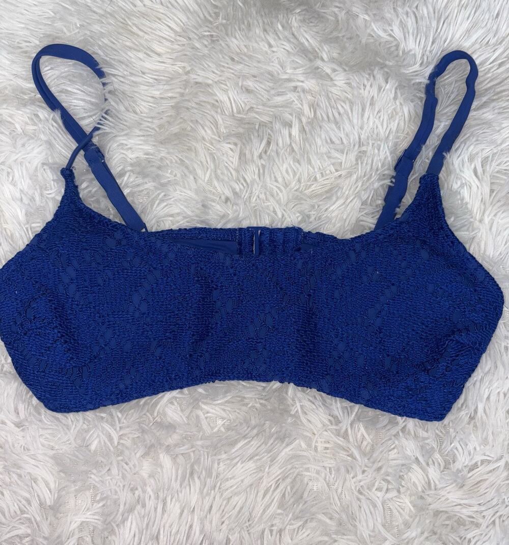 Aerie M Blue Padded Textured Bikini Top. Cute, Comf.